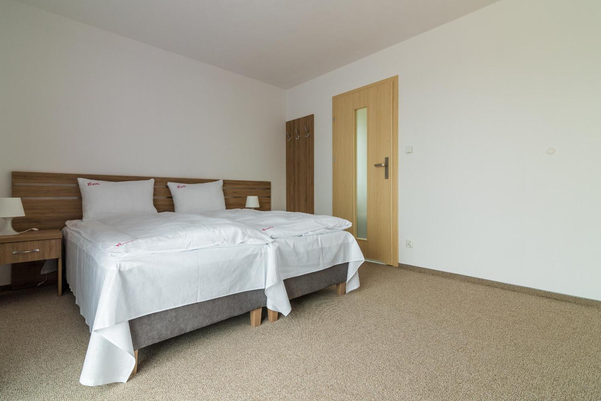 Magnolia Pokoje I Apartamenty Debki Ngoại thất bức ảnh