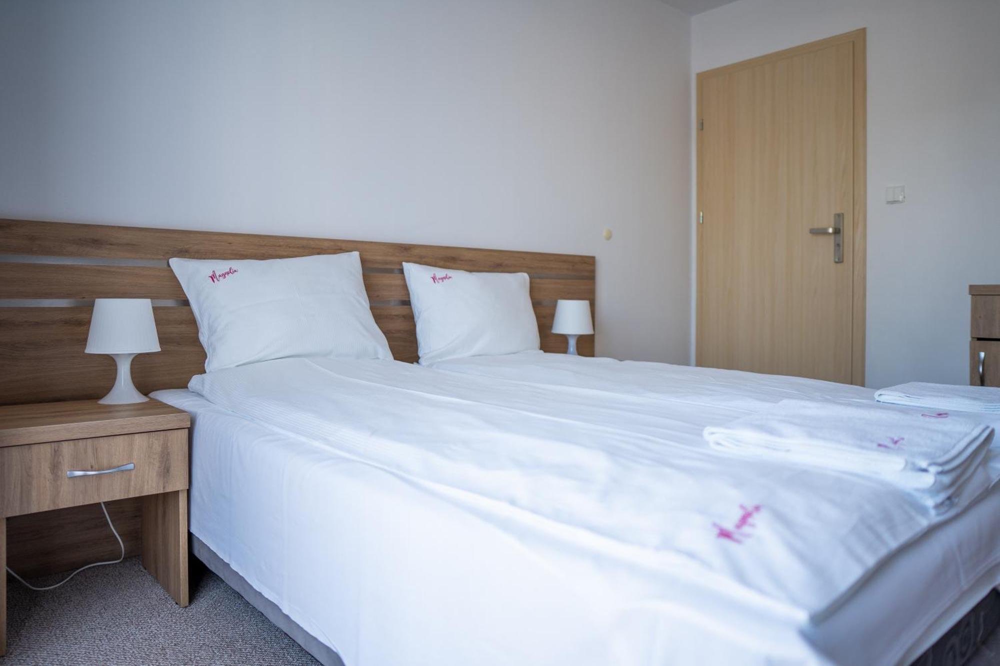 Magnolia Pokoje I Apartamenty Debki Ngoại thất bức ảnh
